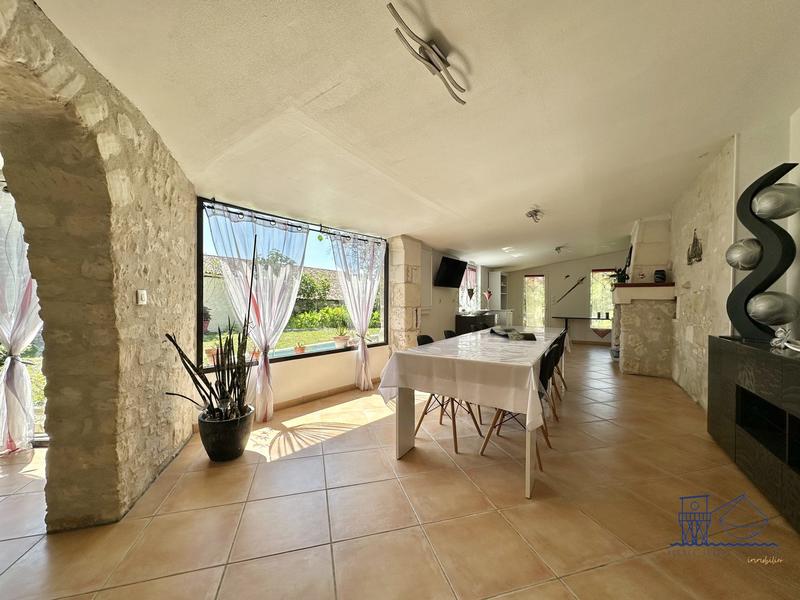 Maison ancienne - 272 m² - 9 pièces