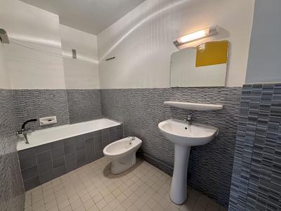 Appartement - 80 m² - 3 pièces