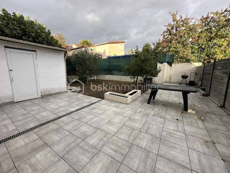 Maison - 140 m² - 9 pièces