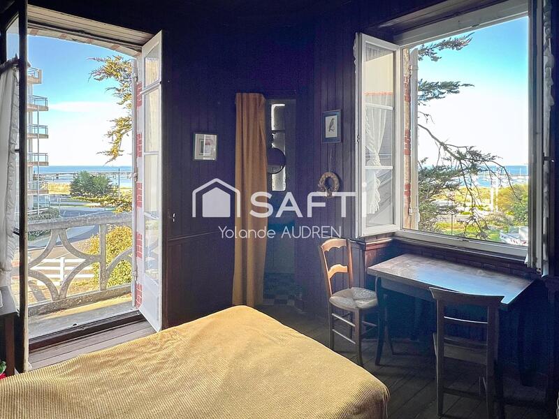 Villa - 215 m² - 11 pièces