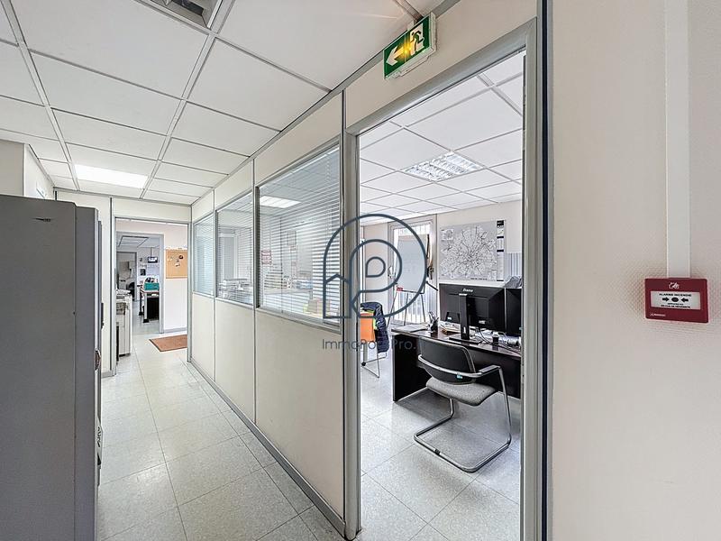 Local d'activités - 265 m²