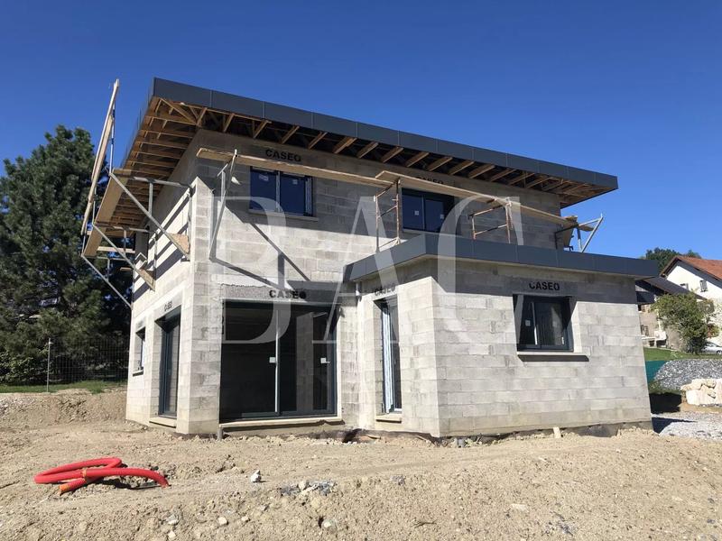 Villa - 143 m² - 5 pièces