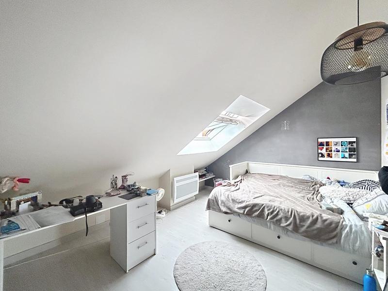 Maison - 266 m² - 11 pièces