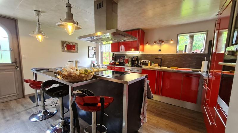 Maison traditionnelle - 147 m² - 6 pièces