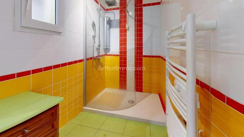 Maison - 215 m² - 5 pièces