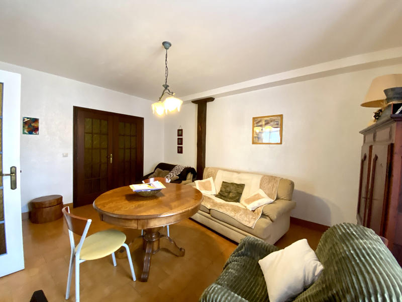 Maison - 306 m² - 10 pièces