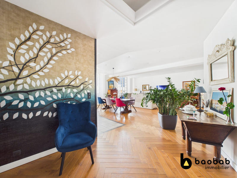 Appartement - 172 m² - 5 pièces