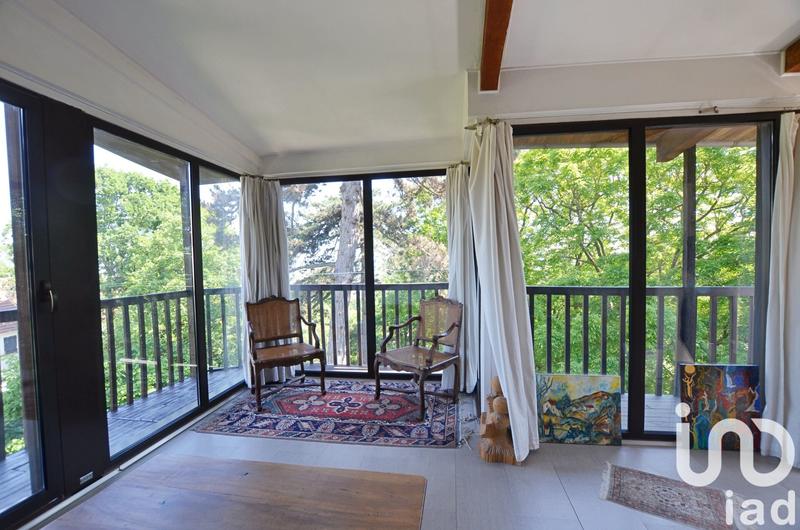 Maison - 180 m² - 8 pièces