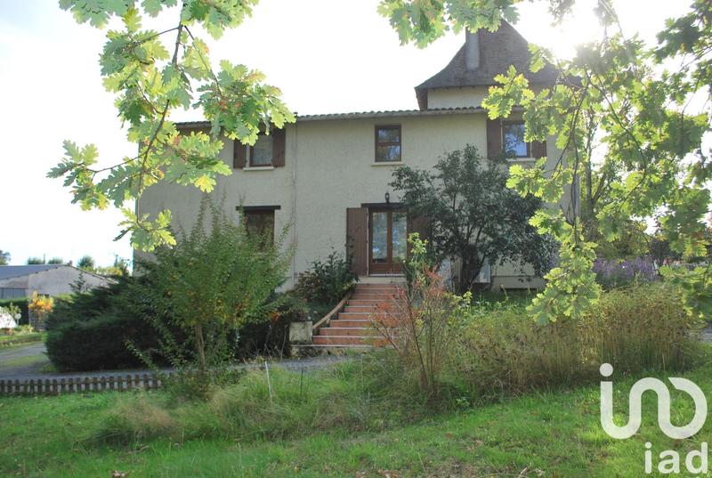 Maison - 230 m² - 11 pièces