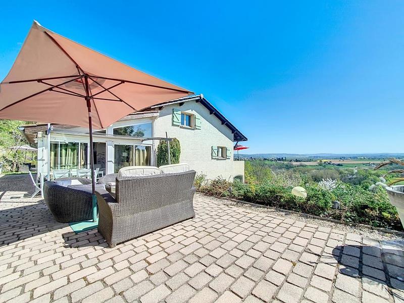 Maison - 170 m² - 6 pièces