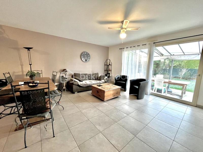 Maison traditionnelle - 90 m² - 5 pièces