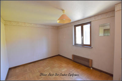 Maison - 93 m² - 4 pièces
