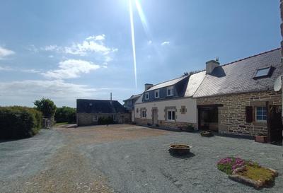 Maison - 360 m² - 17 pièces