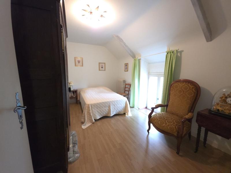 Maison - 157 m² - 7 pièces