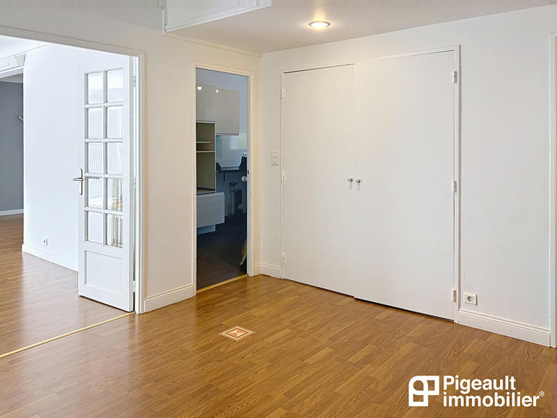 Appartement - 120 m² - 5 pièces