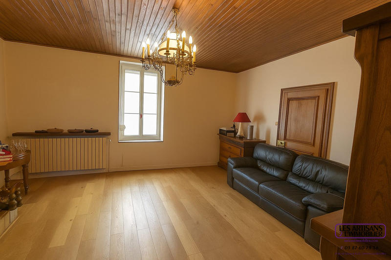 Maison ancienne - 180 m² - 7 pièces