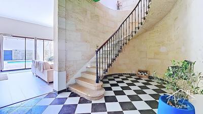 Maison - 178 m² - 7 pièces