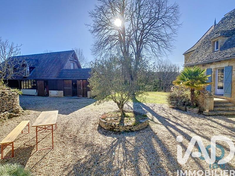 Maison - 180 m² - 5 pièces