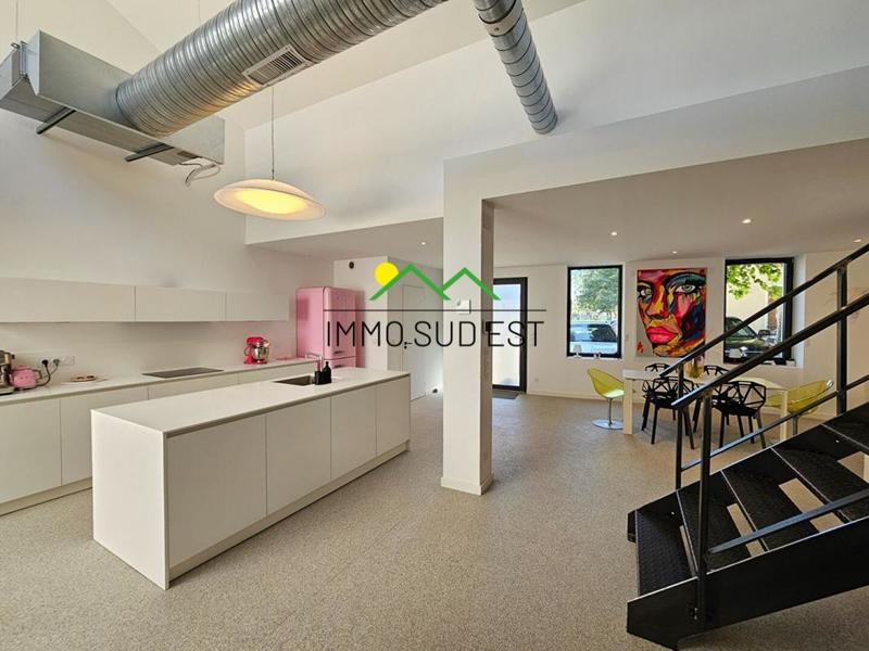 Loft - 98 m² - 4 pièces