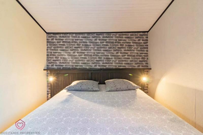 Propriété - 277 m² - 13 pièces