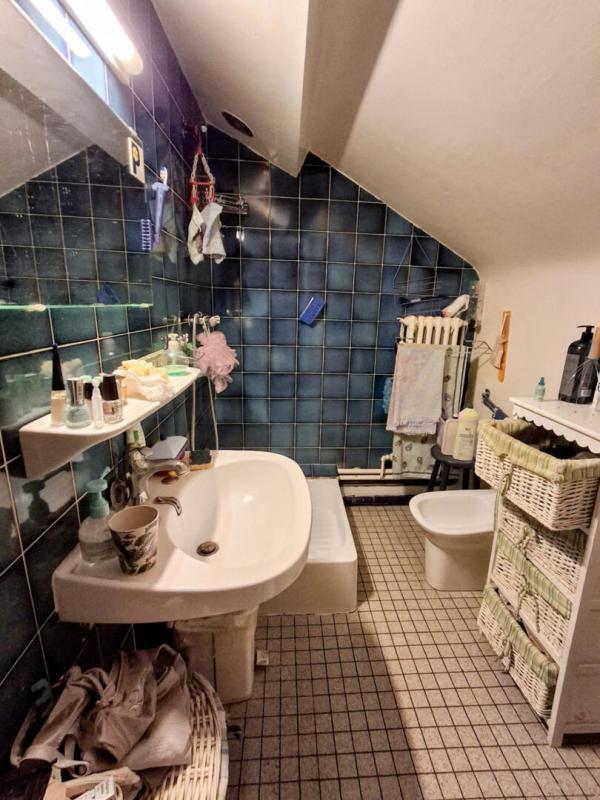 Maison - 300 m² - 8 pièces