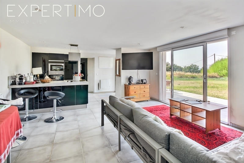 Villa - 220 m² - 8 pièces