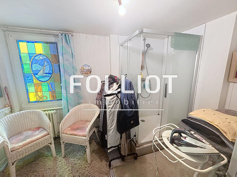 Maison - 200 m² - 14 pièces