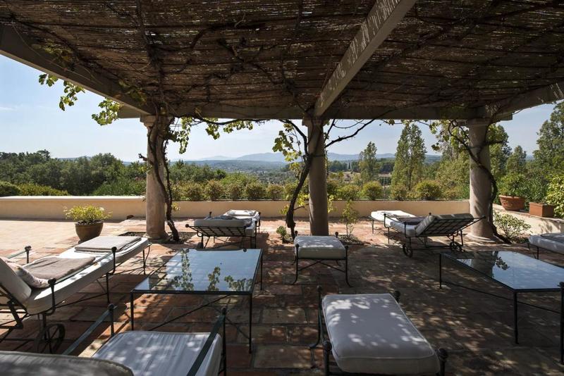 Propriété - 520 m² - 15 pièces