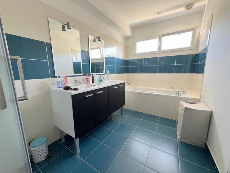 Maison - 176 m² - 6 pièces