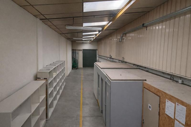 Local artisanal - 163 m² - 3 pièces