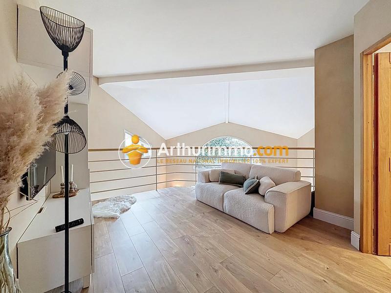 Maison - 165 m² - 5 pièces