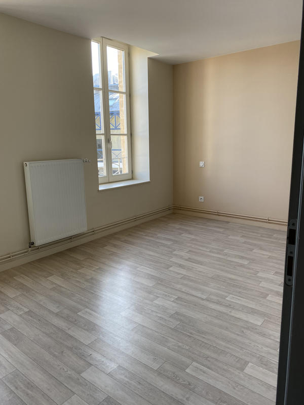Appartement - 102 m² - 3 pièces