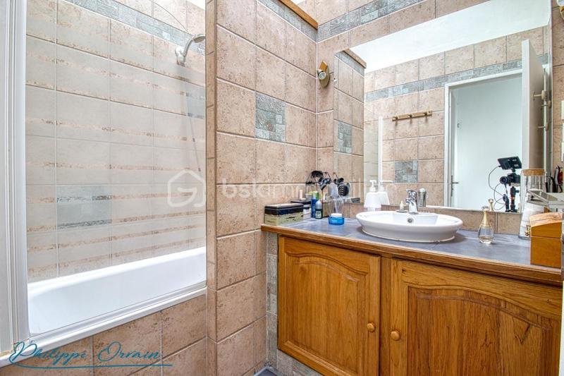 Pavillon - 85 m² - 5 pièces