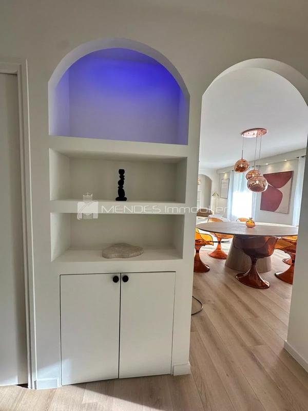 Appartement - 88 m² - 5 pièces