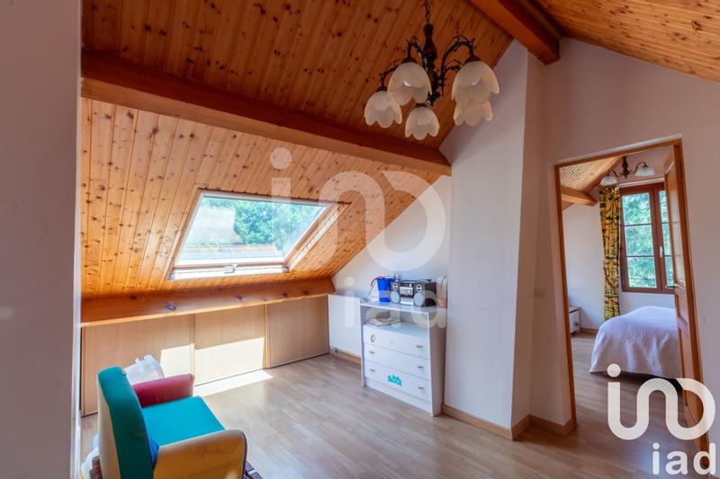 Maison - 203 m² - 8 pièces