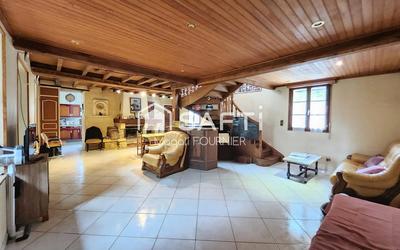 Maison - 95 m² - 5 pièces
