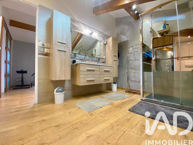 Maison - 170 m² - 6 pièces