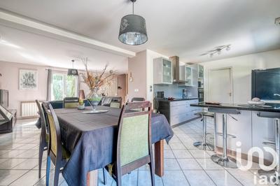 Maison - 122 m² - 6 pièces