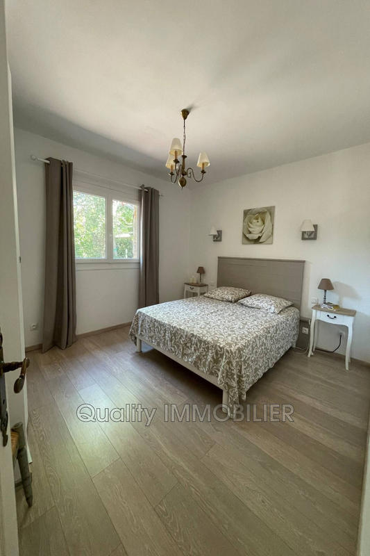 Villa - 140 m² - 5 pièces