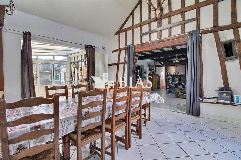 Maison - 139 m² - 6 pièces