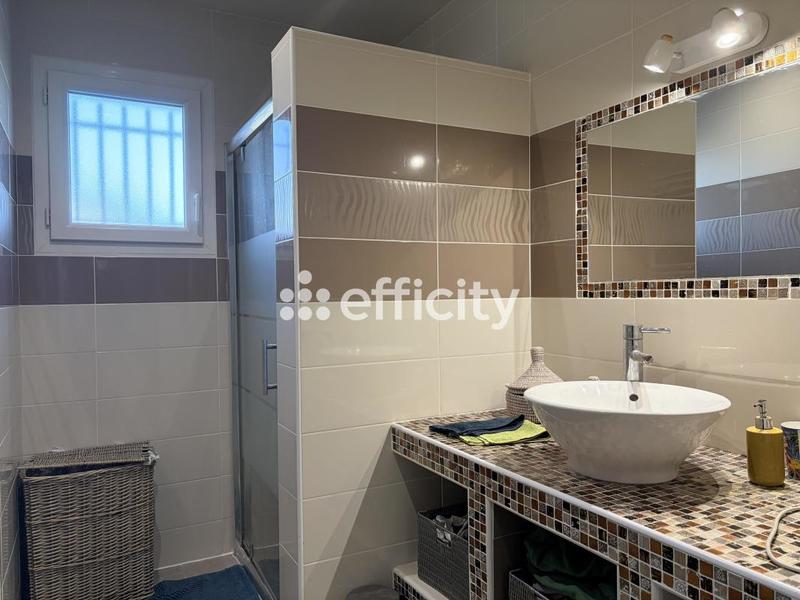 Maison - 168 m² - 7 pièces