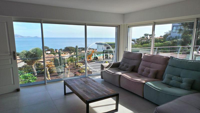 Villa - 250 m² - 8 pièces