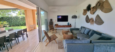 Villa - 211 m² - 7 pièces