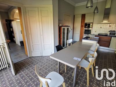 Maison - 320 m² - 12 pièces