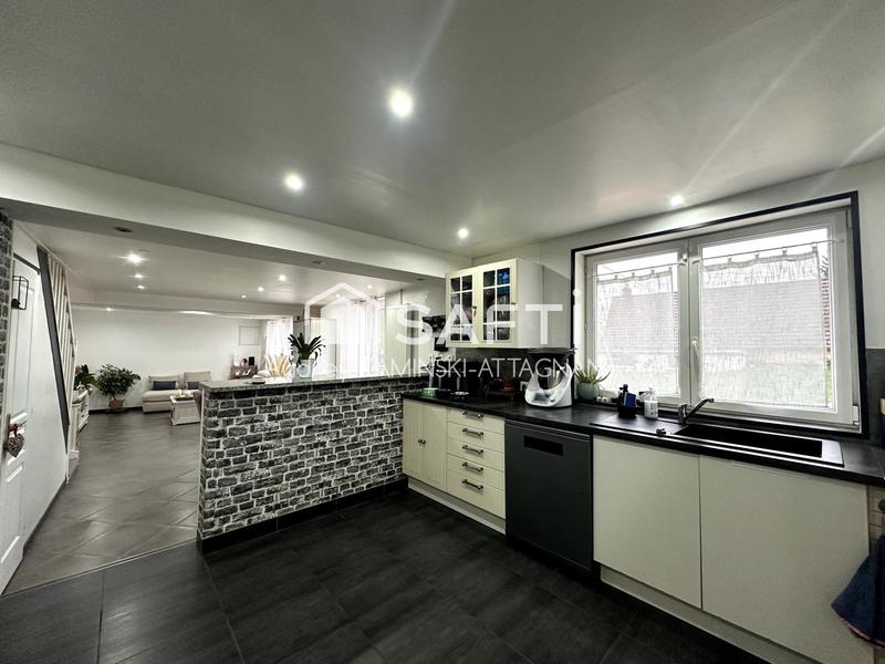 Maison - 147 m² - 6 pièces