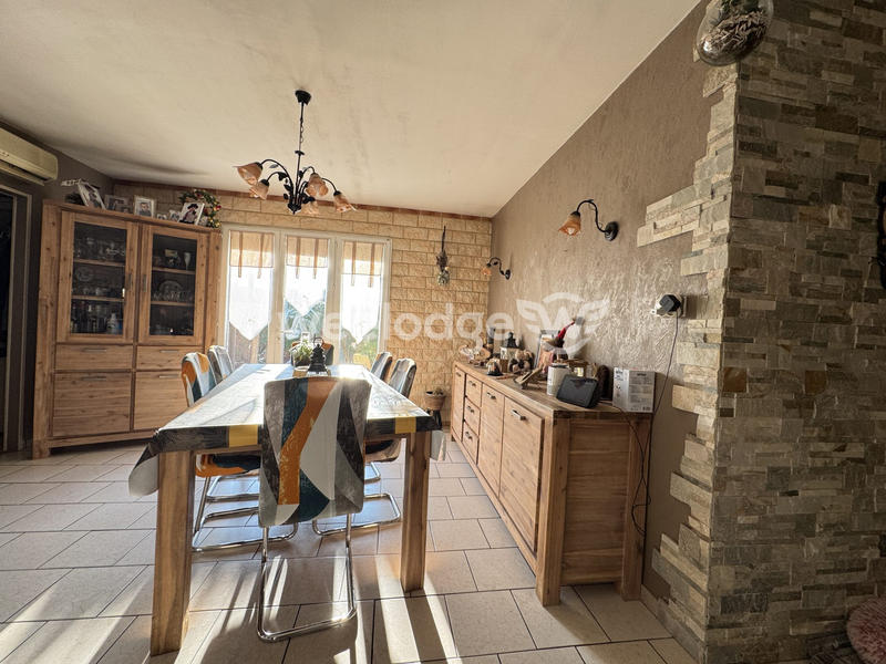 Maison - 105 m² - 5 pièces