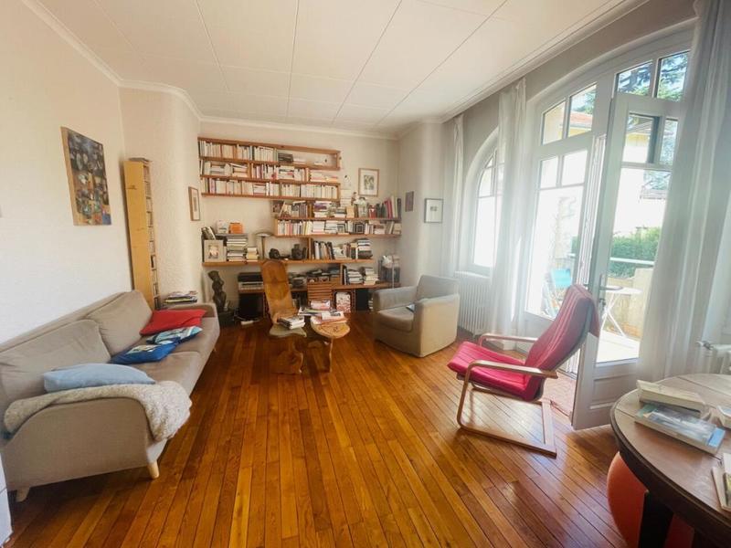 Maison bourgeoise - 180 m² - 8 pièces