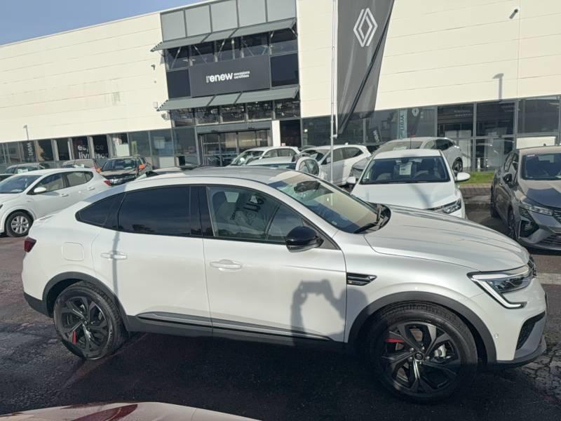 Renault Arkana E-Tech 145 - 21b R.S. Line