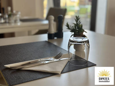 Fonds de commerce - Hôtellerie / Restauration - 150 m²