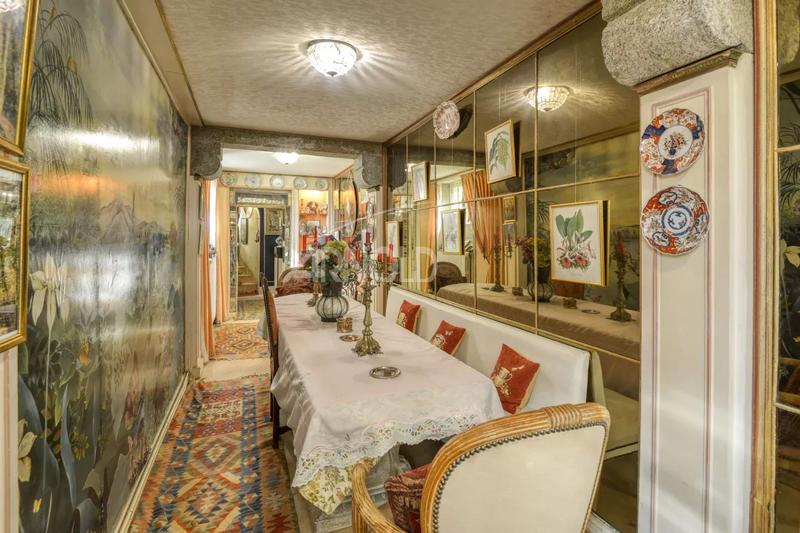 Appartement - 292 m² - 8 pièces